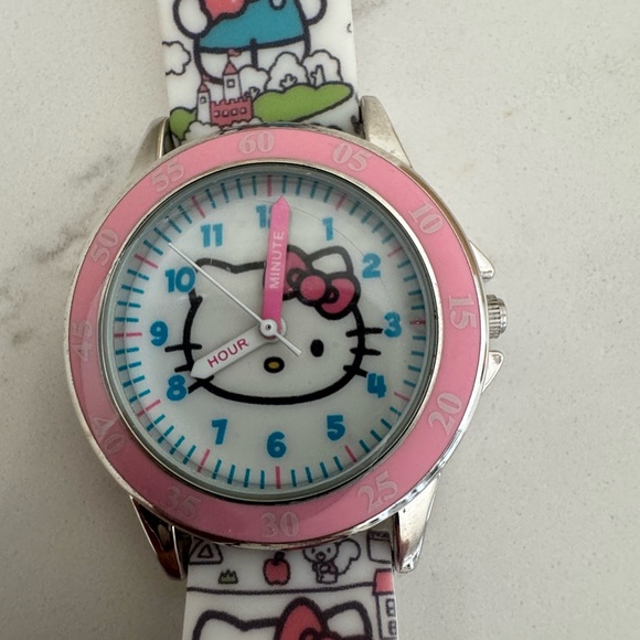 Kids Watch, Hello Kitty Pink Kids Watch - Cute Character Strap NEW!  Never worn - Picture 2 of 5